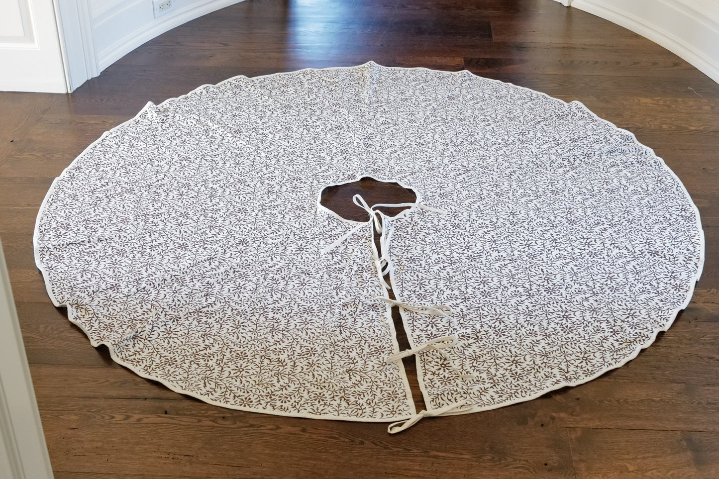 The Flora Chocolate Tree Skirt