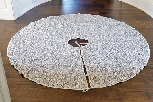 The Flora Chocolate Tree Skirt