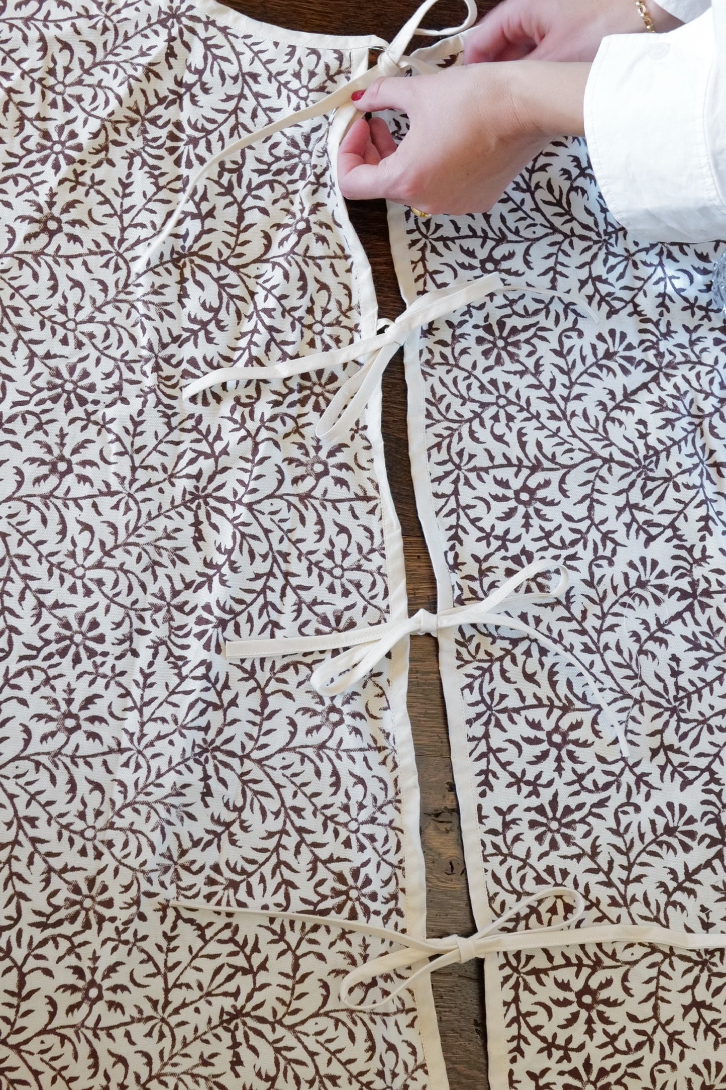 The Flora Chocolate Tree Skirt