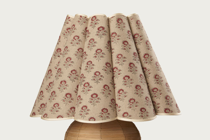 The Cotswolds Lampshade Standard by Casa Bombon